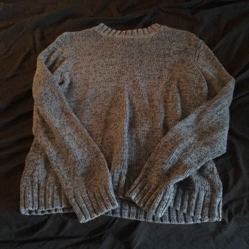 Blue pull over sweater